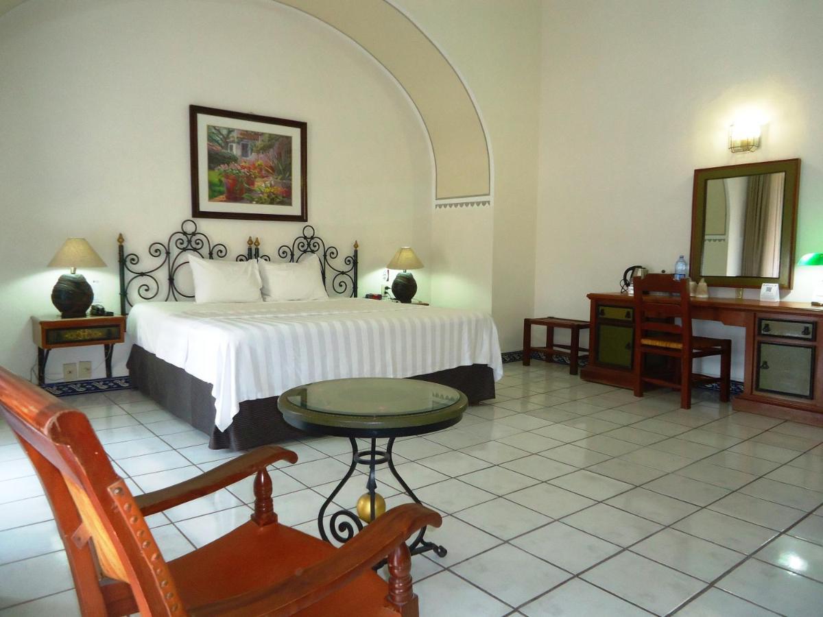 Hotel Concierge Plaza Colima Exterior foto