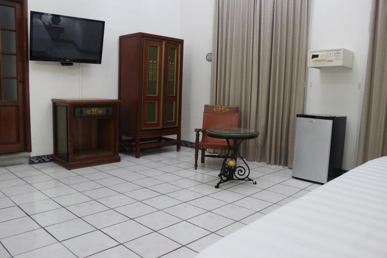 Hotel Concierge Plaza Colima Exterior foto